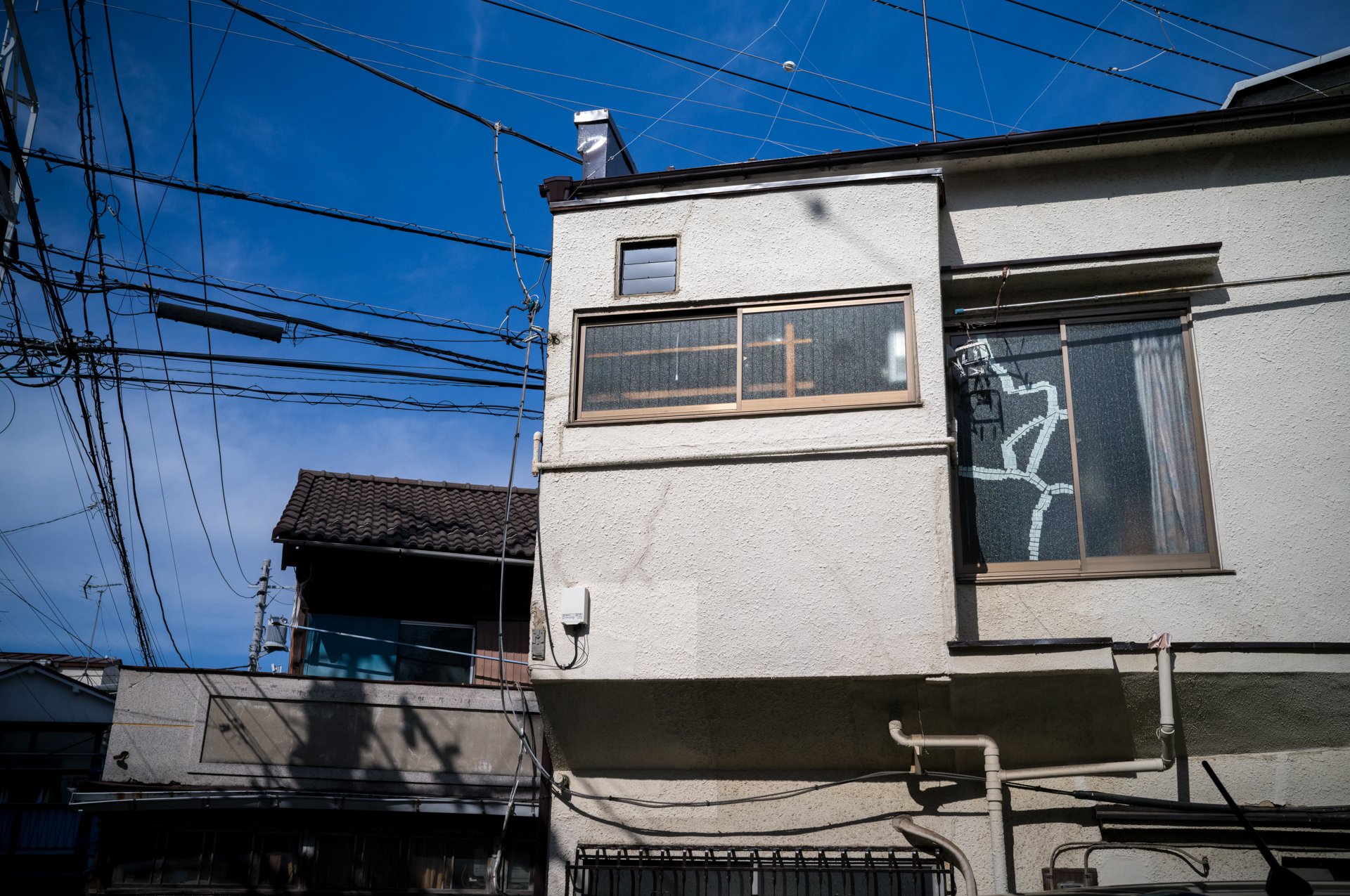 わずかな周辺光量低下が効果的です。高性能レンズでもこうした味つけは楽しめます。<br><span class="fnt-85">ライカM11-P／COLOR-SKOPAR 35mm F3.5 Aspherical VM／35mm／絞り優先AE（1/4,000秒、F8）／ISO 400</span>