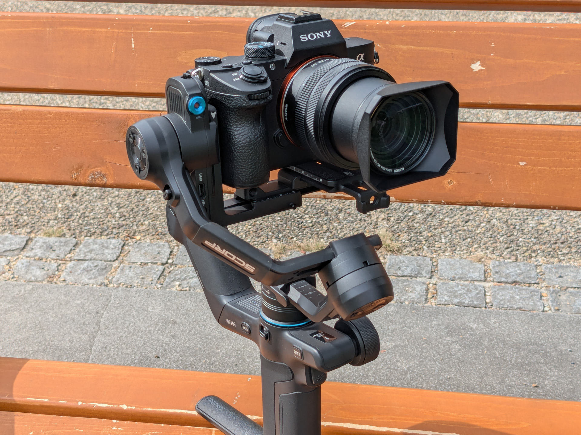 カメラを搭載したところ