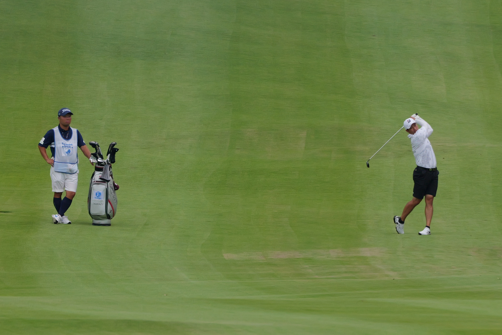 LUMIX S1II／LUMIX S 100-500mm F5-7.1／500mm／マニュアル露出（1/2,000秒、F7.1）／ISO 1600／ハイブリッドズーム使用