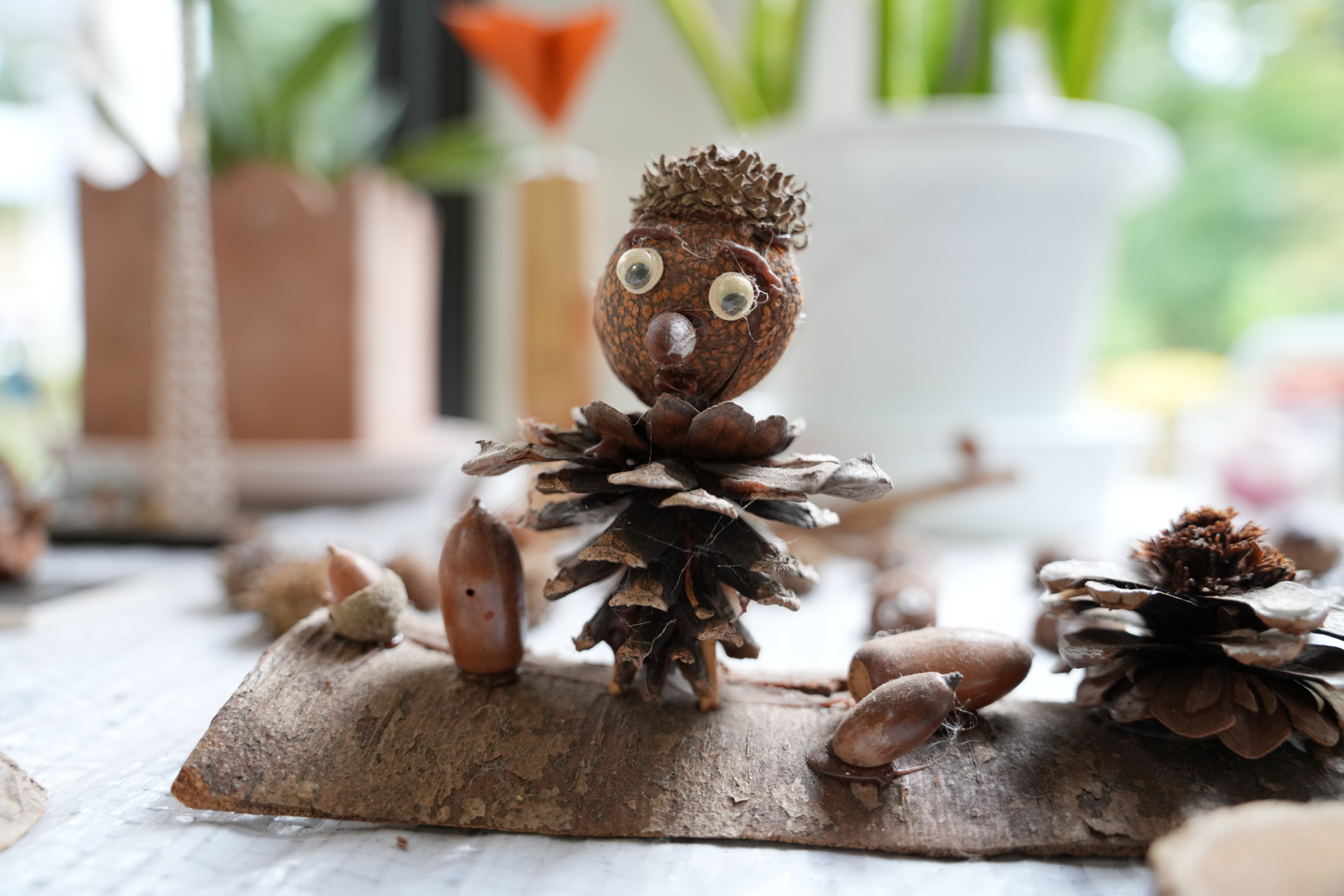 ソニー α7R V／Sigma 20-200mm F3.5-6.3 DG｜Contemporary／28mm／絞り優先AE（1/30秒、F4.0、＋0.7EV）／ISO 800