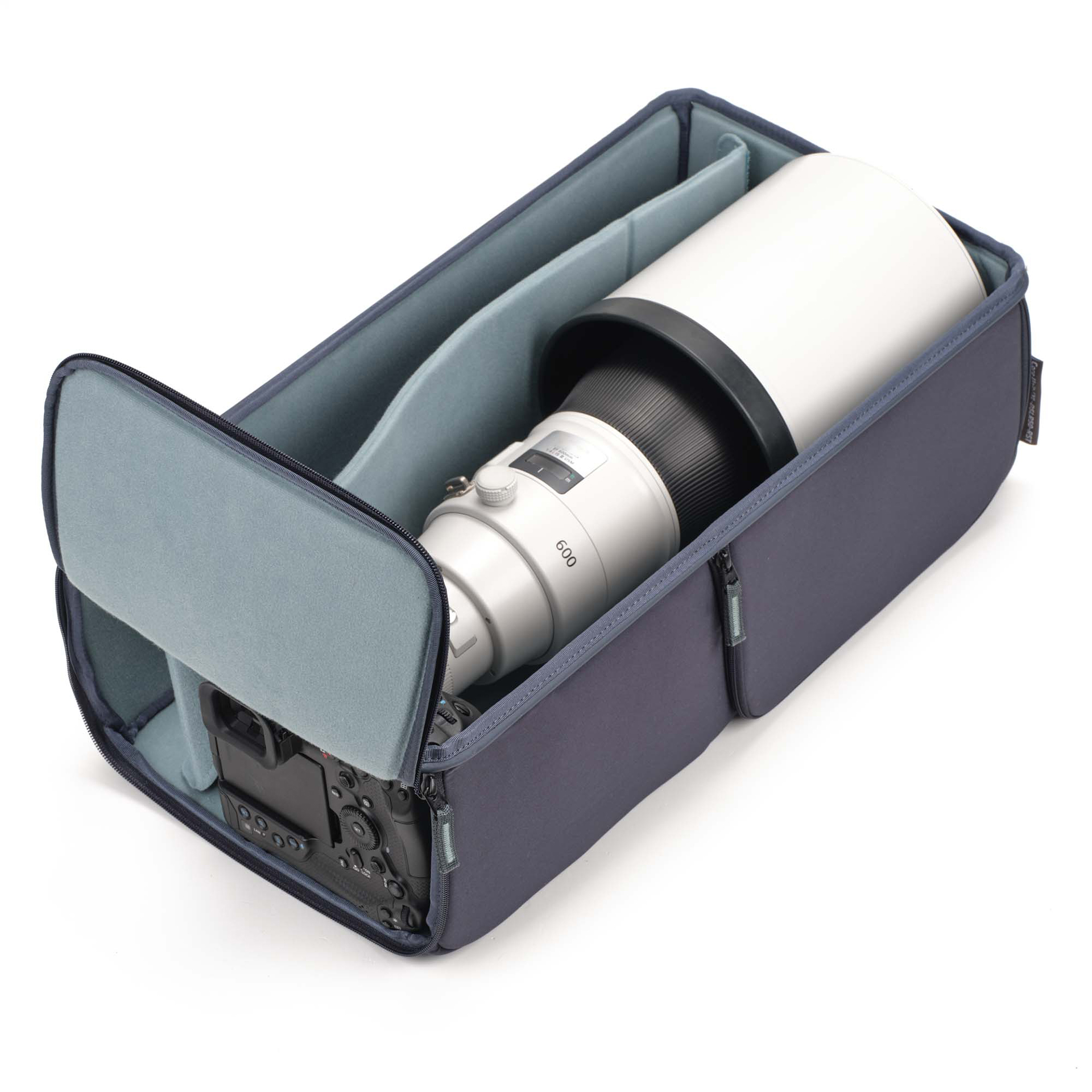 上面からの機材の取り出しに対応