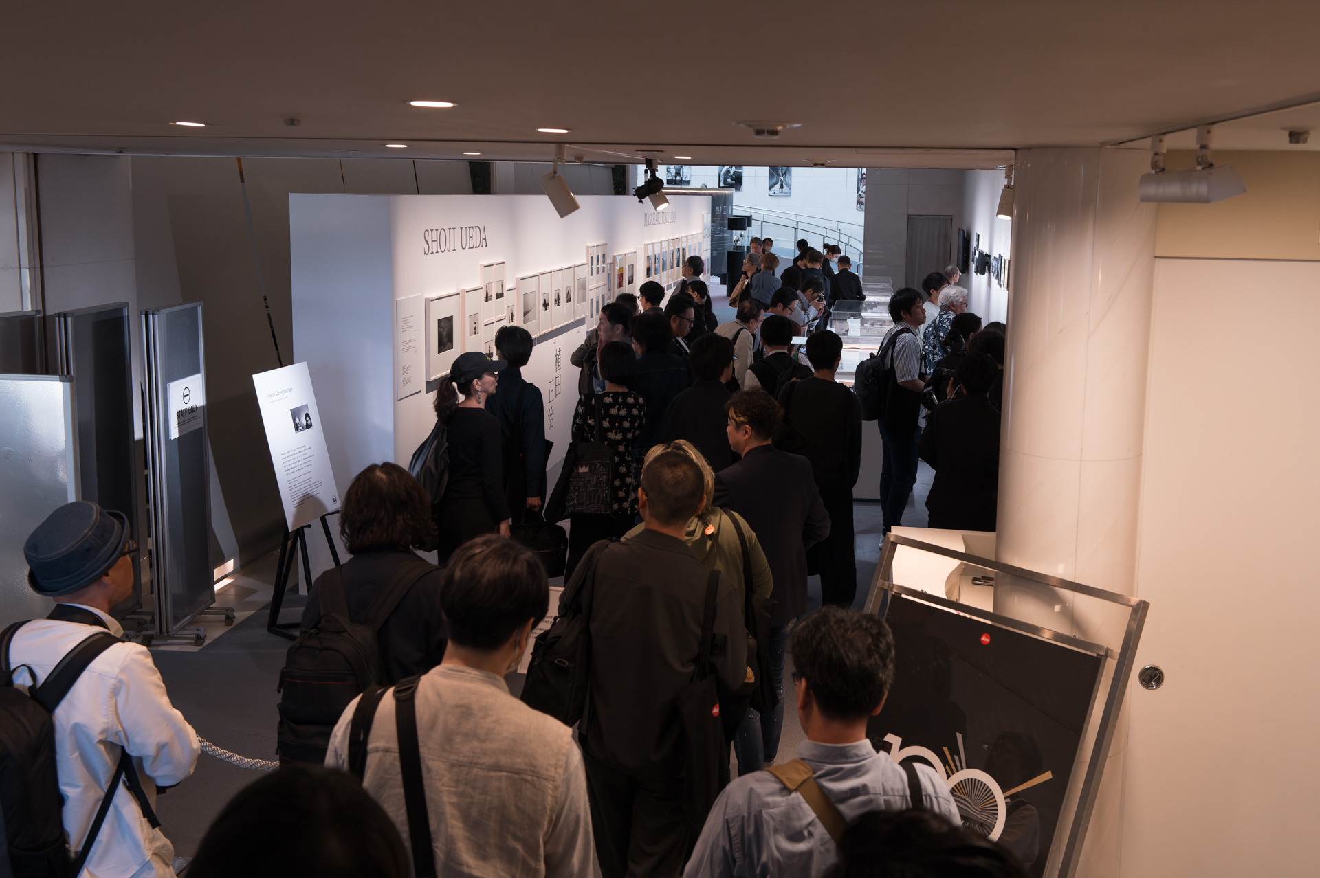 報道公開日には多くの関係者が詰めかけた