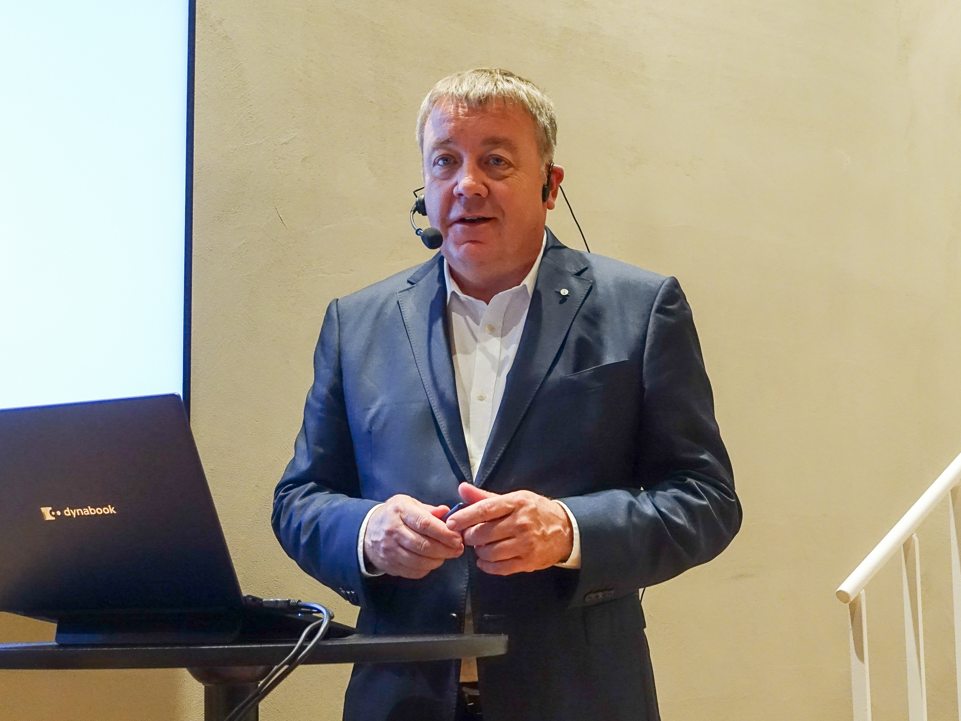 製品発表会に登壇した、ライカカメラ社副社長 写真・デザイン担当のステファン・ダニエル氏。