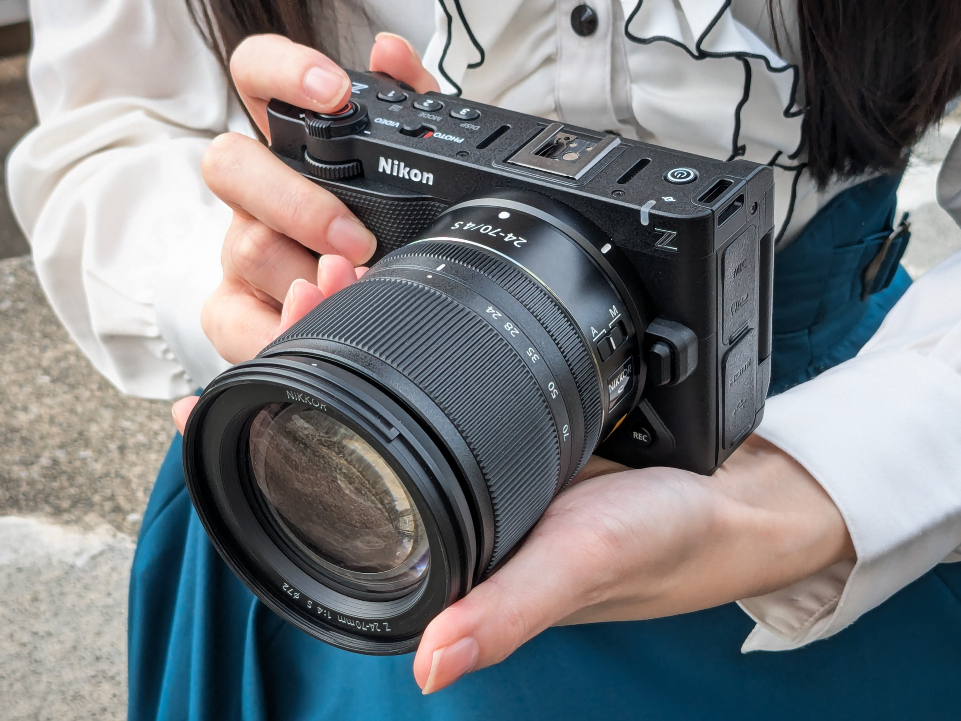 NIKKOR Z 24-70mm f/4 Sを装着したところ