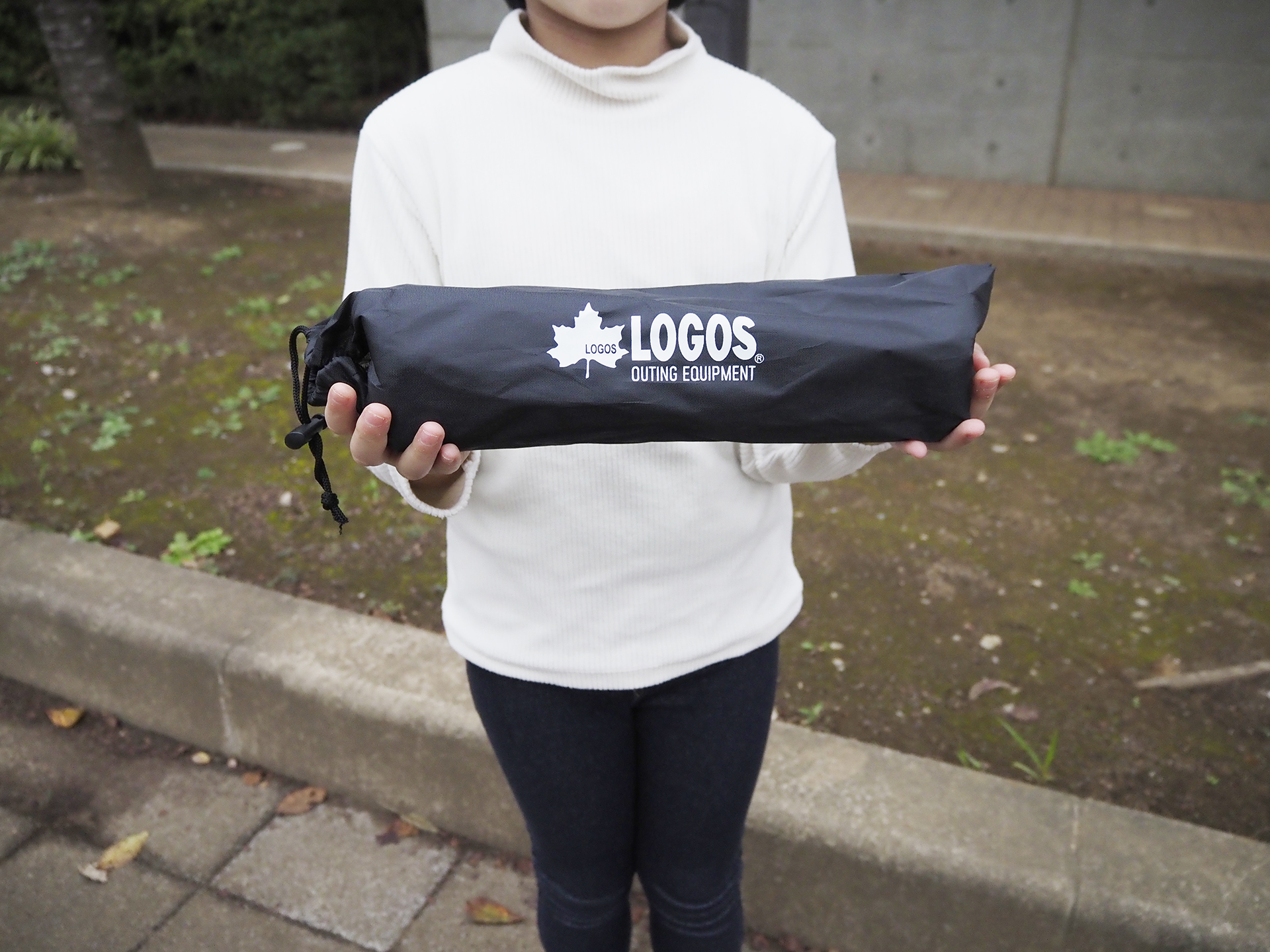 約300gと子供でも持ち歩ける軽さ