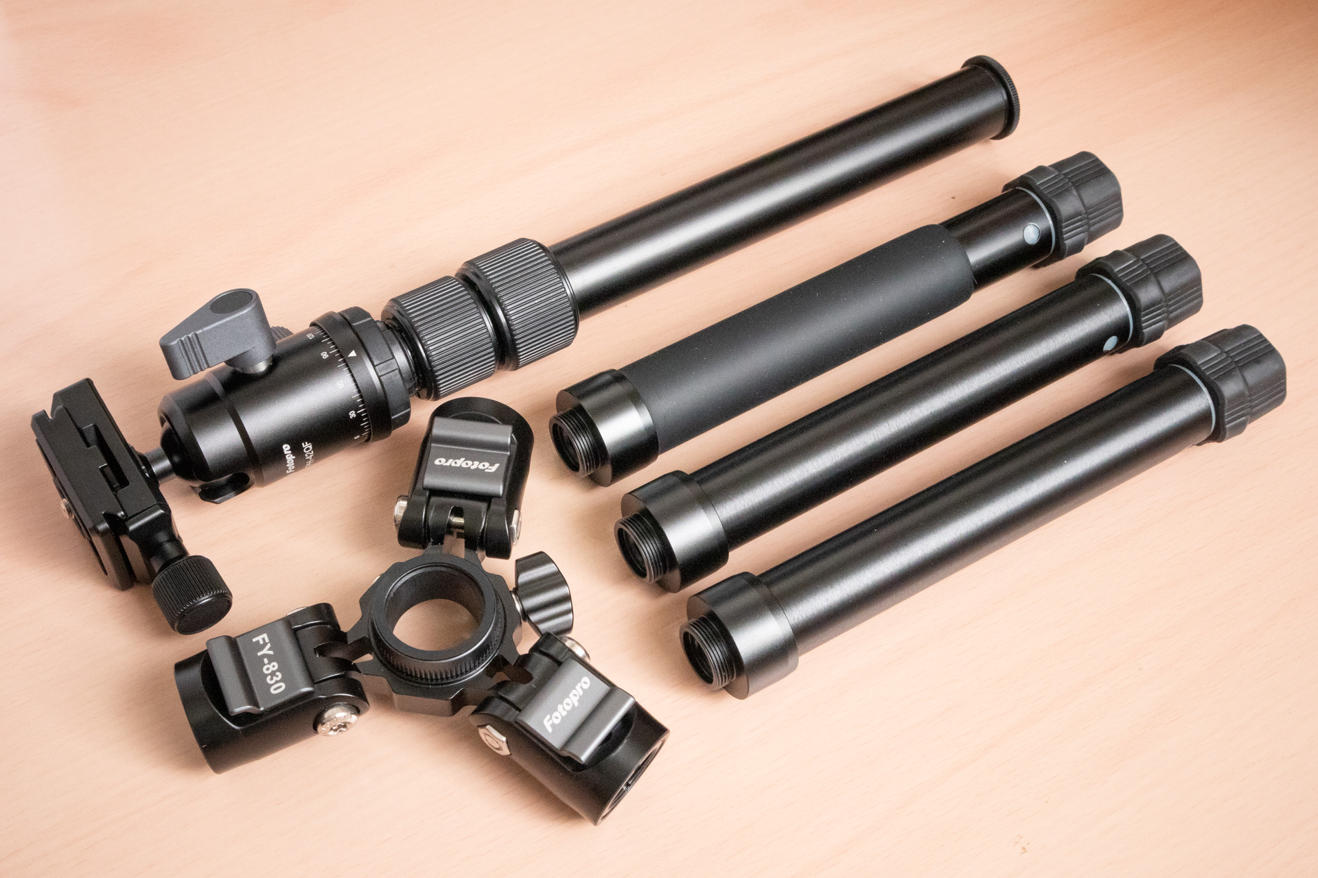 このように各部を分割することも可能