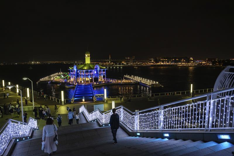 ぷかりさん橋へと続く「国立大ホール横大階段」 ※画像はイメージ