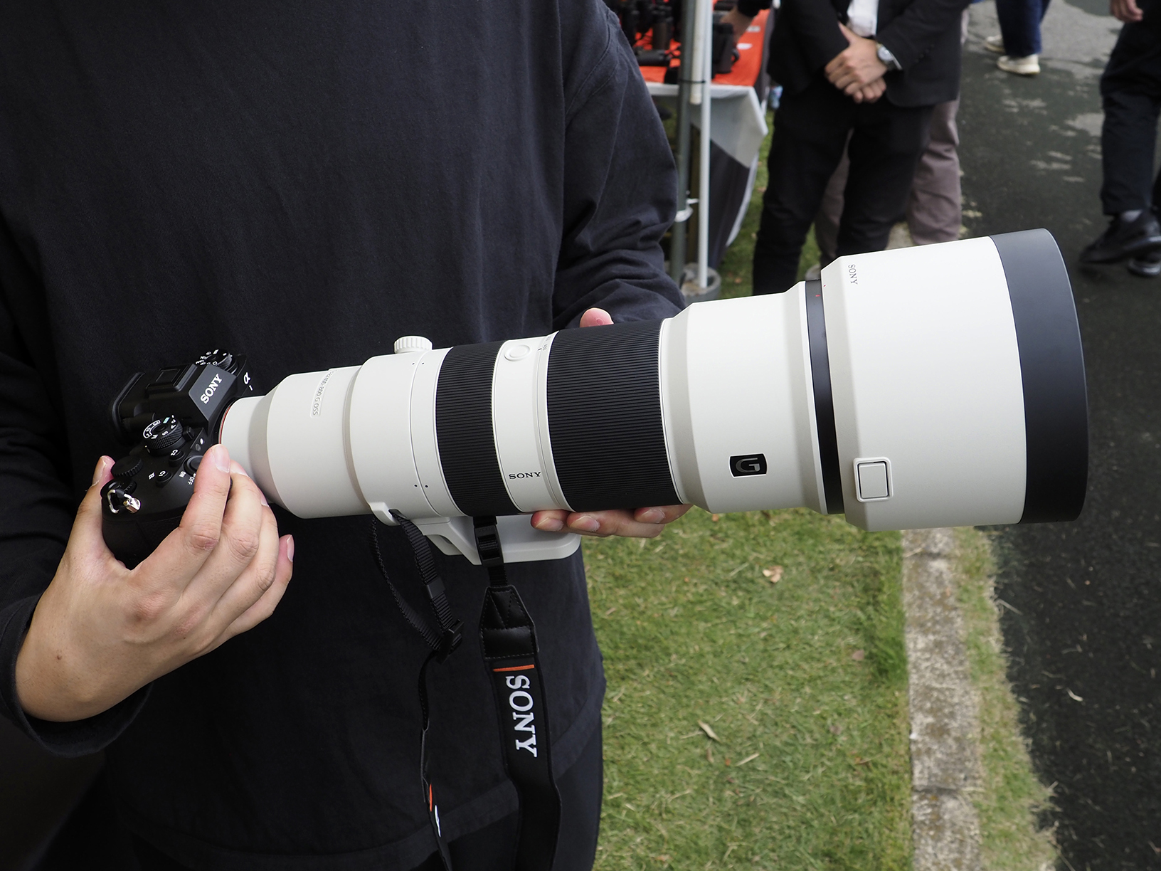 野鳥撮影にオススメの組み合わせだという「α1 II」と「FE 400-800mm F6.3-8 G OSS」