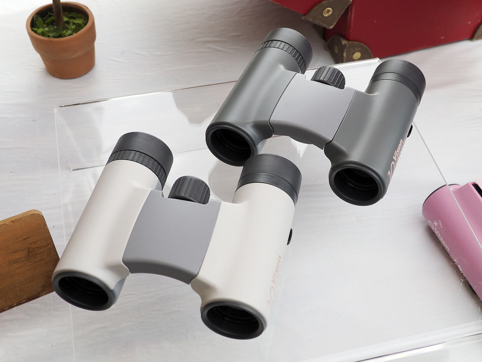 「アリーナH+」の10倍モデルも参考出展