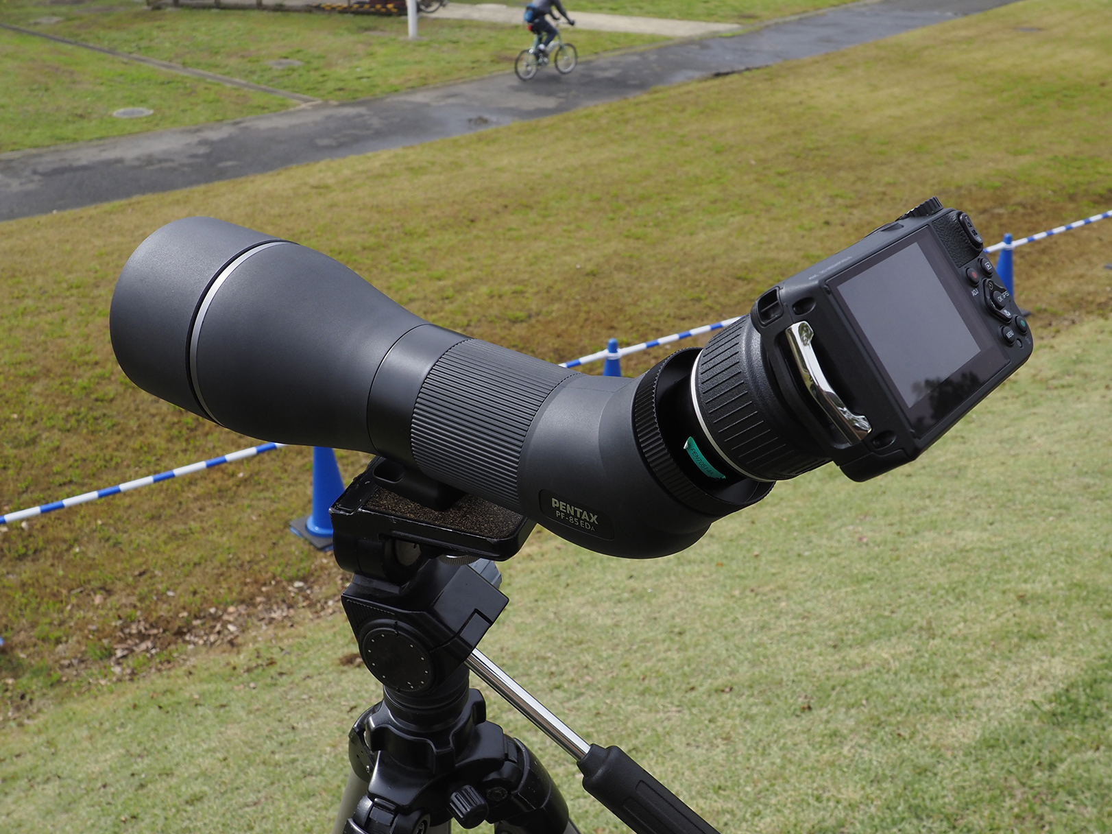 フィールドスコープ「PF-85EDA」とデジタルカメラ「WG-8」の組み合わせ