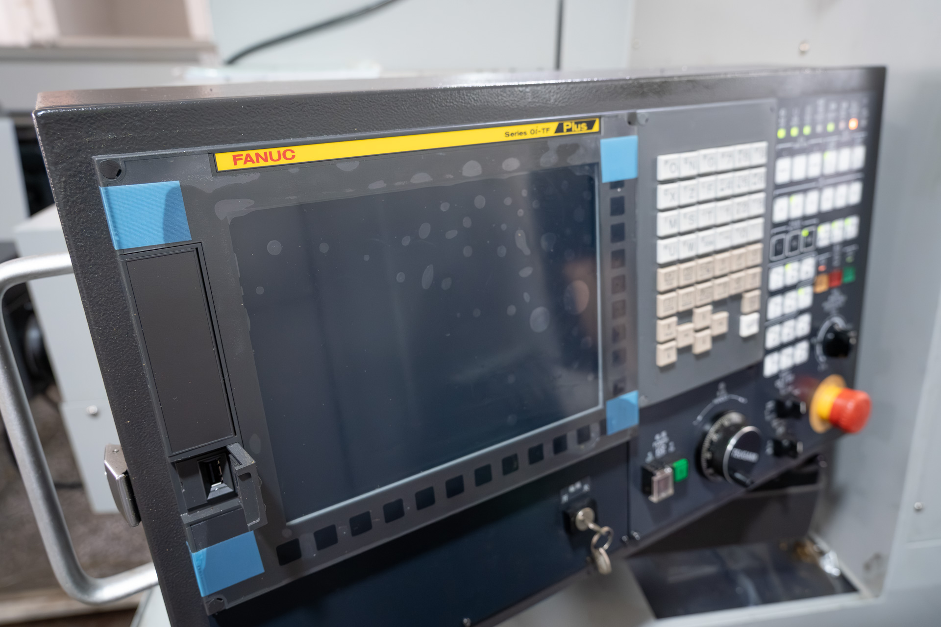 旋盤のコントローラー（NC装置）はファナック製だ