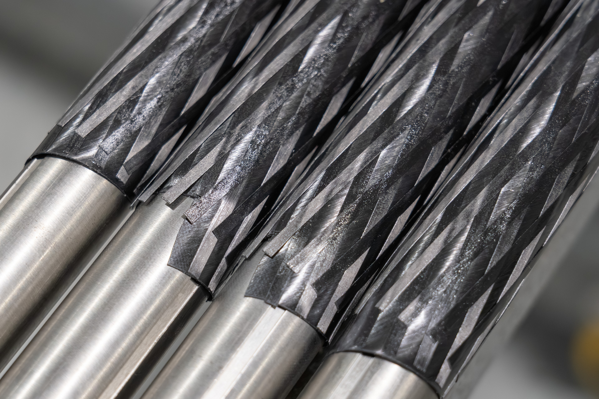 金型に巻き付けたカーボンのシート