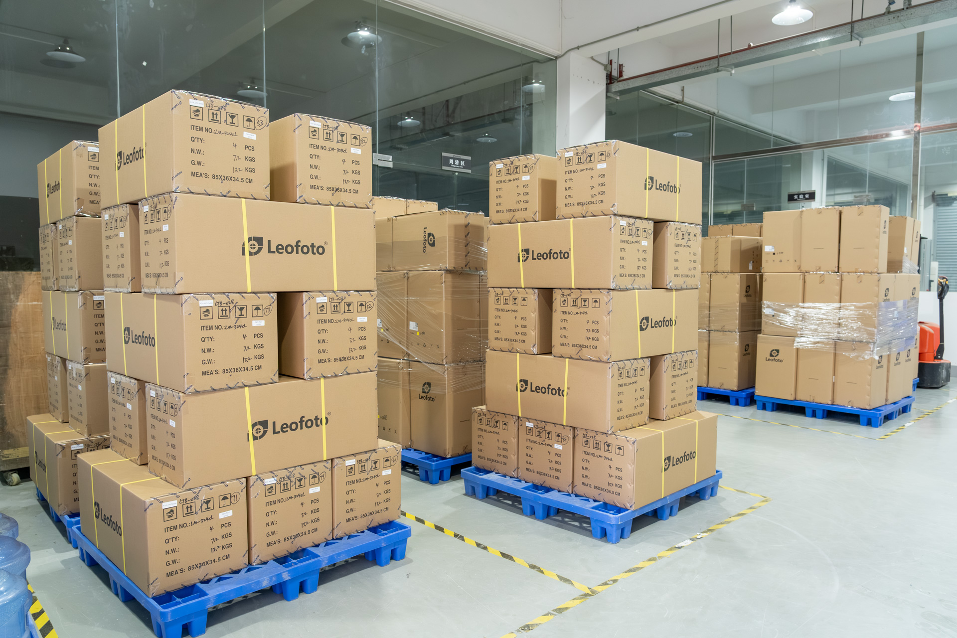 出荷を待つ完成品