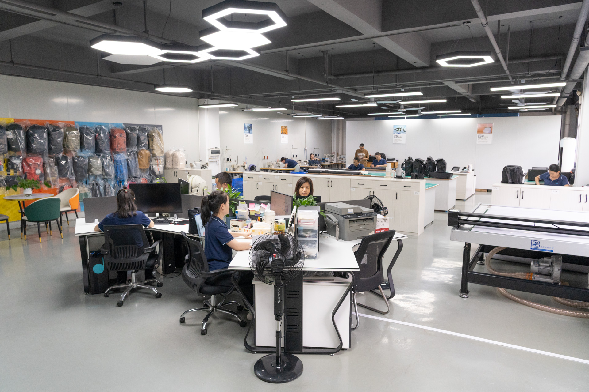 開発部門のオフィス