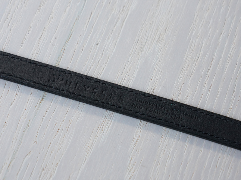 裏面にULYSSESロゴが刻印されている