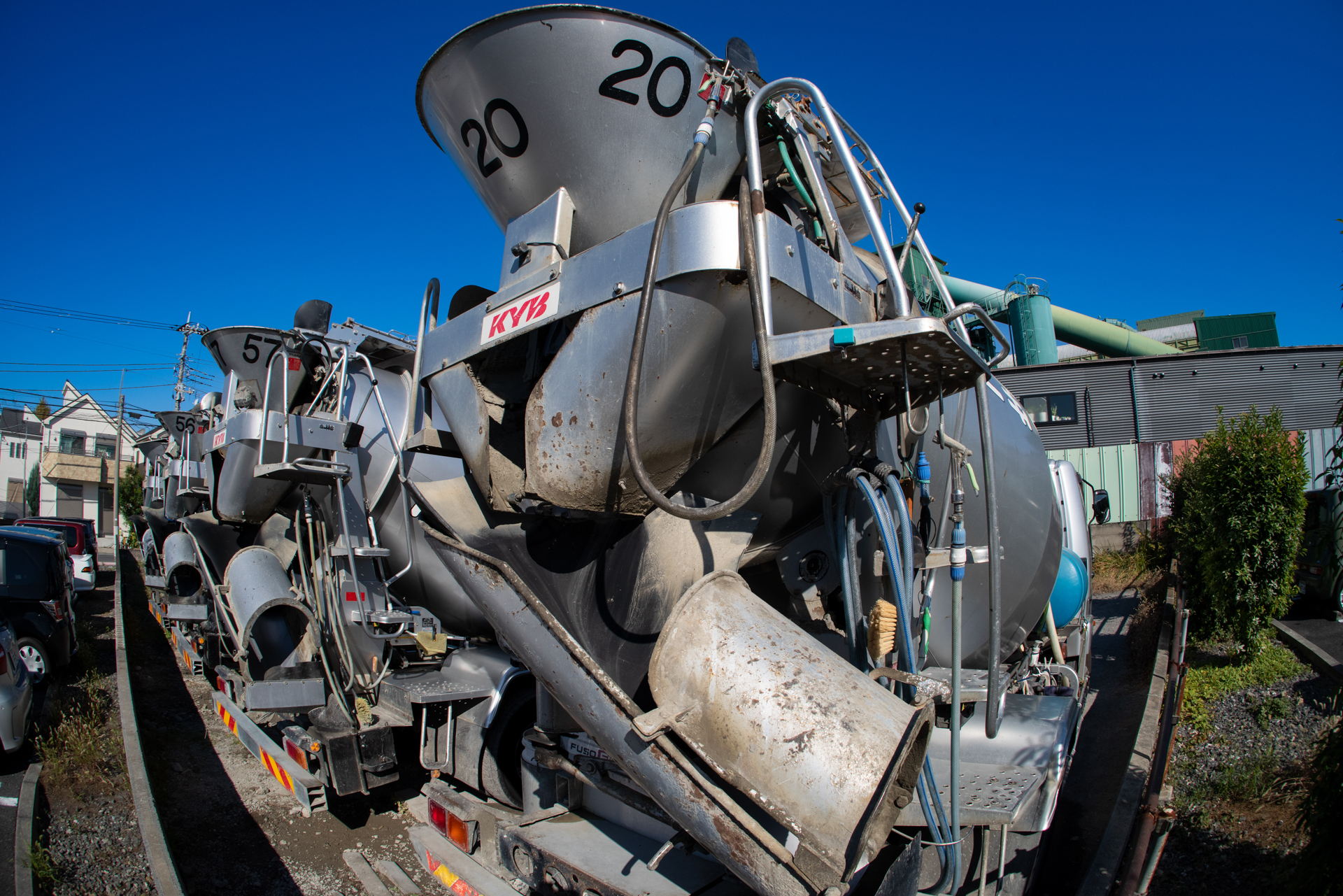 対角線魚眼ズームレンズを最初に出したのもPENTAXでしたか。発売時、筆者はインダストリアルフォトの仕事をしていたので、工場などの現場ではとても役立ったのです。フィッシュアイはライブビューで使用した方が効率は良さそうです。<br>PENTAX K-1 Mark II／smc PENTAX-F FISH-EYE 17-28mmF3.5-4.5／17mm／マニュアル露出（1/1,000秒、F9.0）／ISO 400|@@