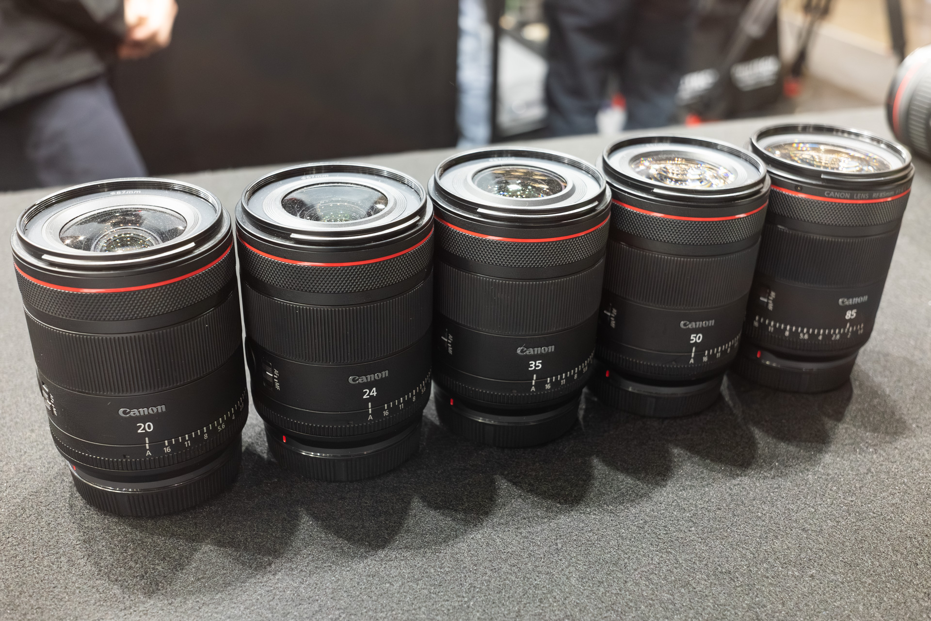 レンズも各種用意されており、「F1.4シリーズ」もすべてトライできる