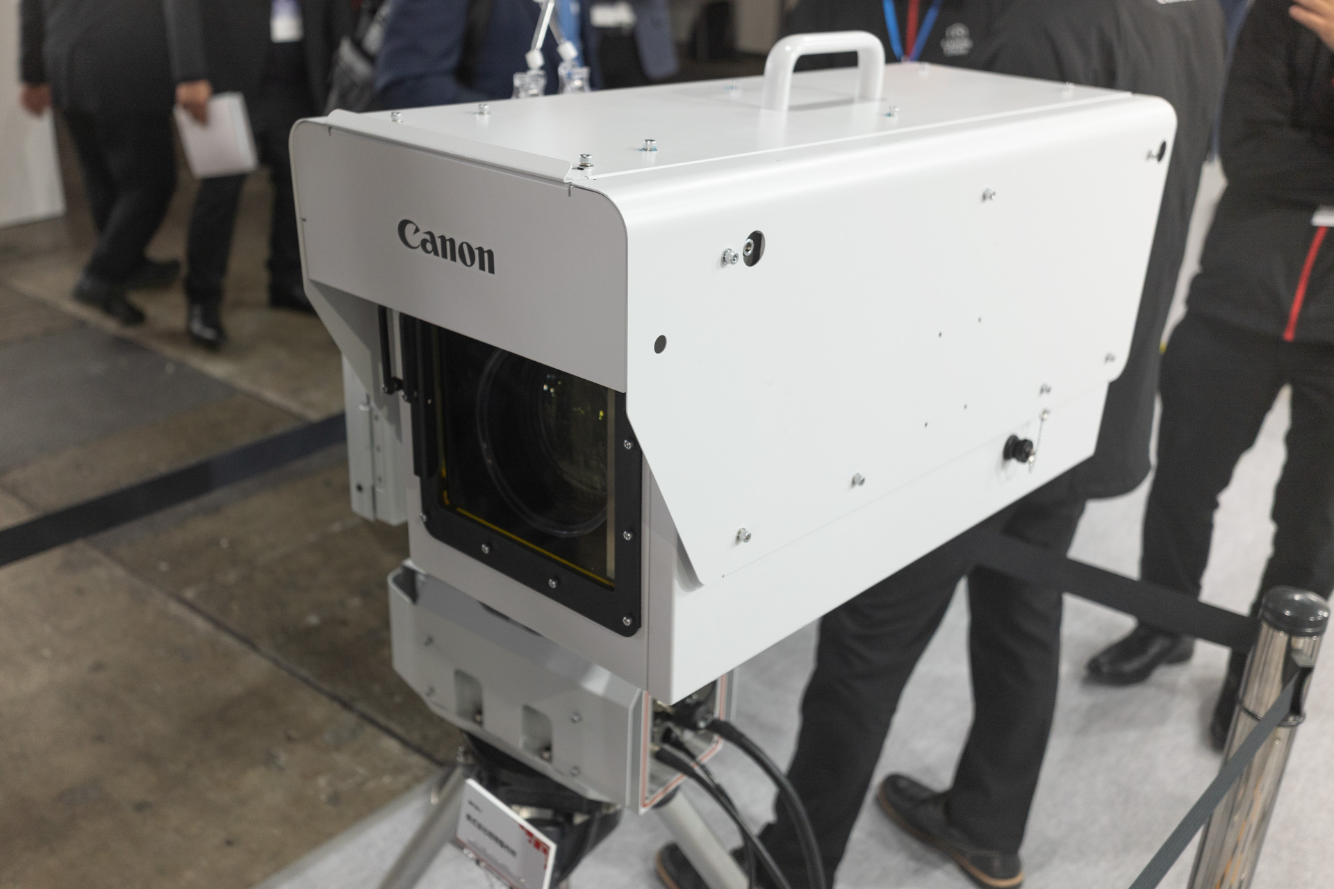 U-4SR。約20年ぶりに大きく刷新されたそうだ