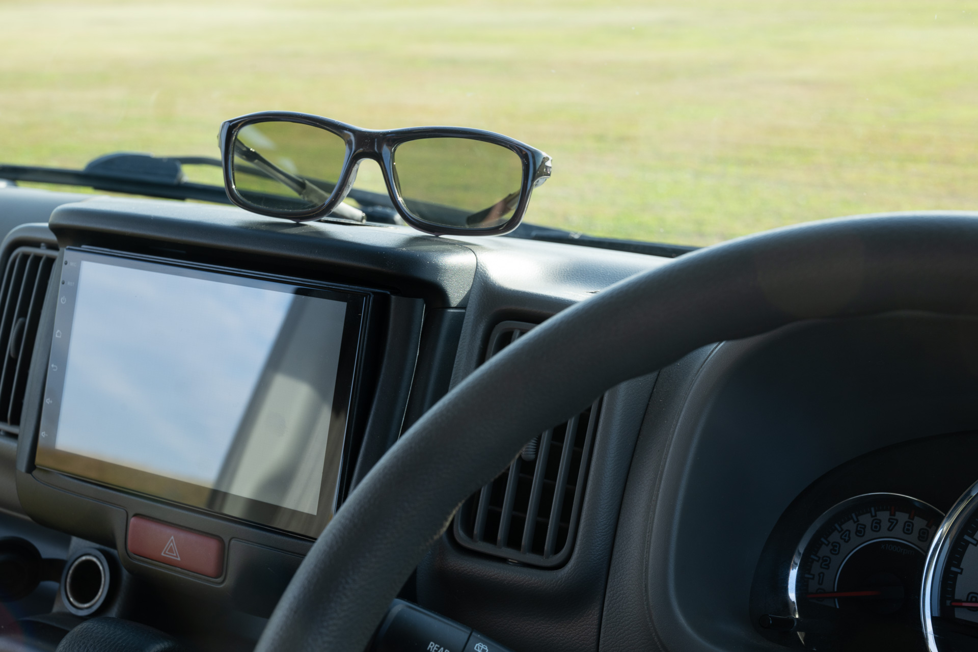 調光・偏光・UVカットと機能性十分な低価格サングラス