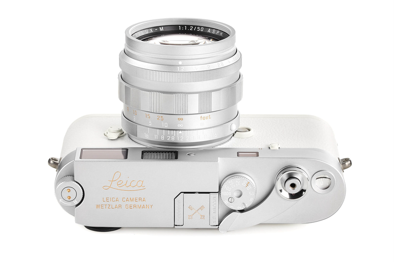 前ローマ教皇のライカ、約11億5,000万円で落札。全額を寄付 - デジカメ