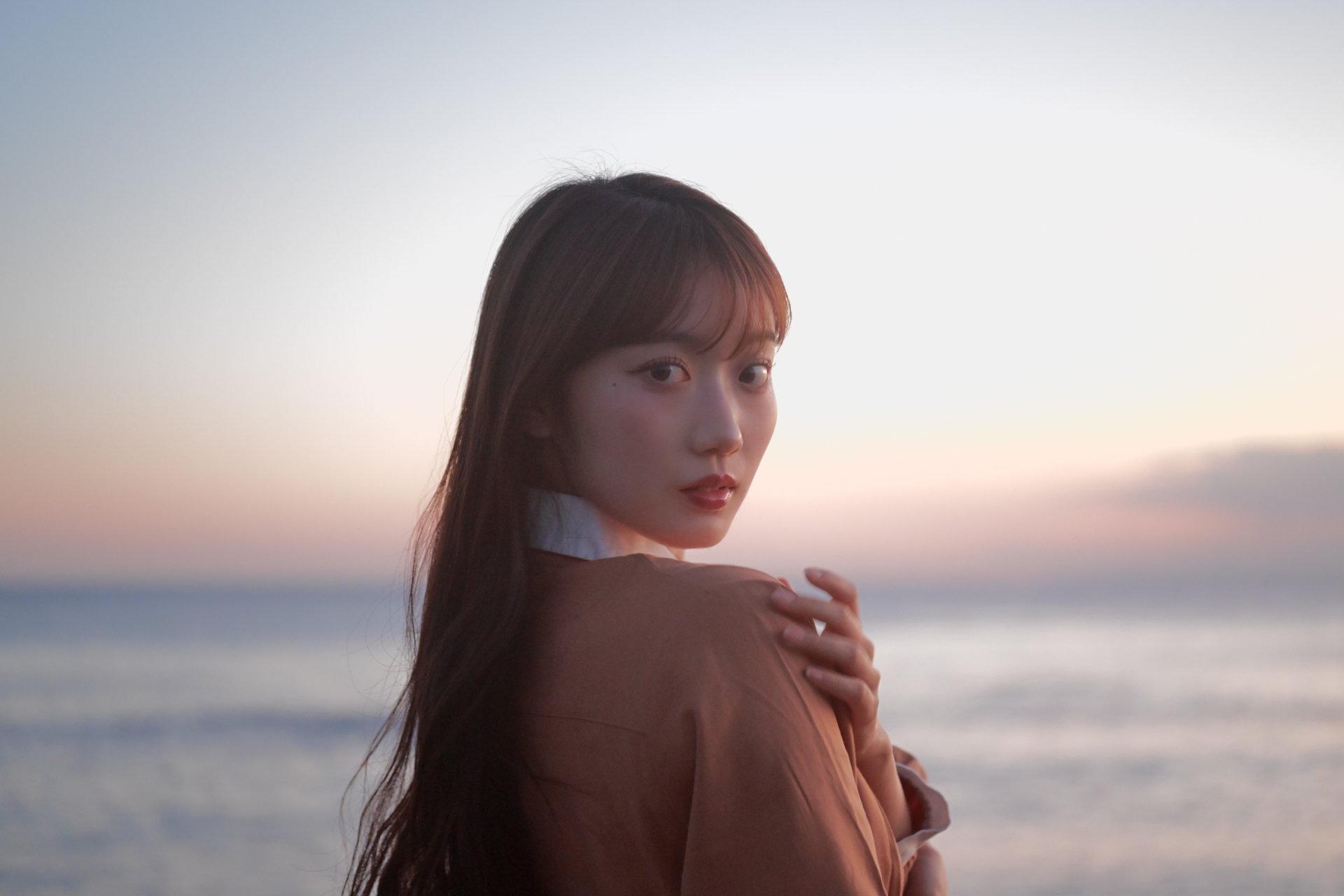 撮影：<a href="https://ganref.jp/m/yuno-chii/portfolios">ゆういちのっぽ</a><br><span class="fnt-85">ニコン Z8／NIKKOR Z 24-70mm f/2.8 S II／70mm／マニュアル露出（1/30秒、F2.8）／ISO 6400／モデル：<a href="https://www.instagram.com/kotonefromjapan/">KOTONE</a></span>