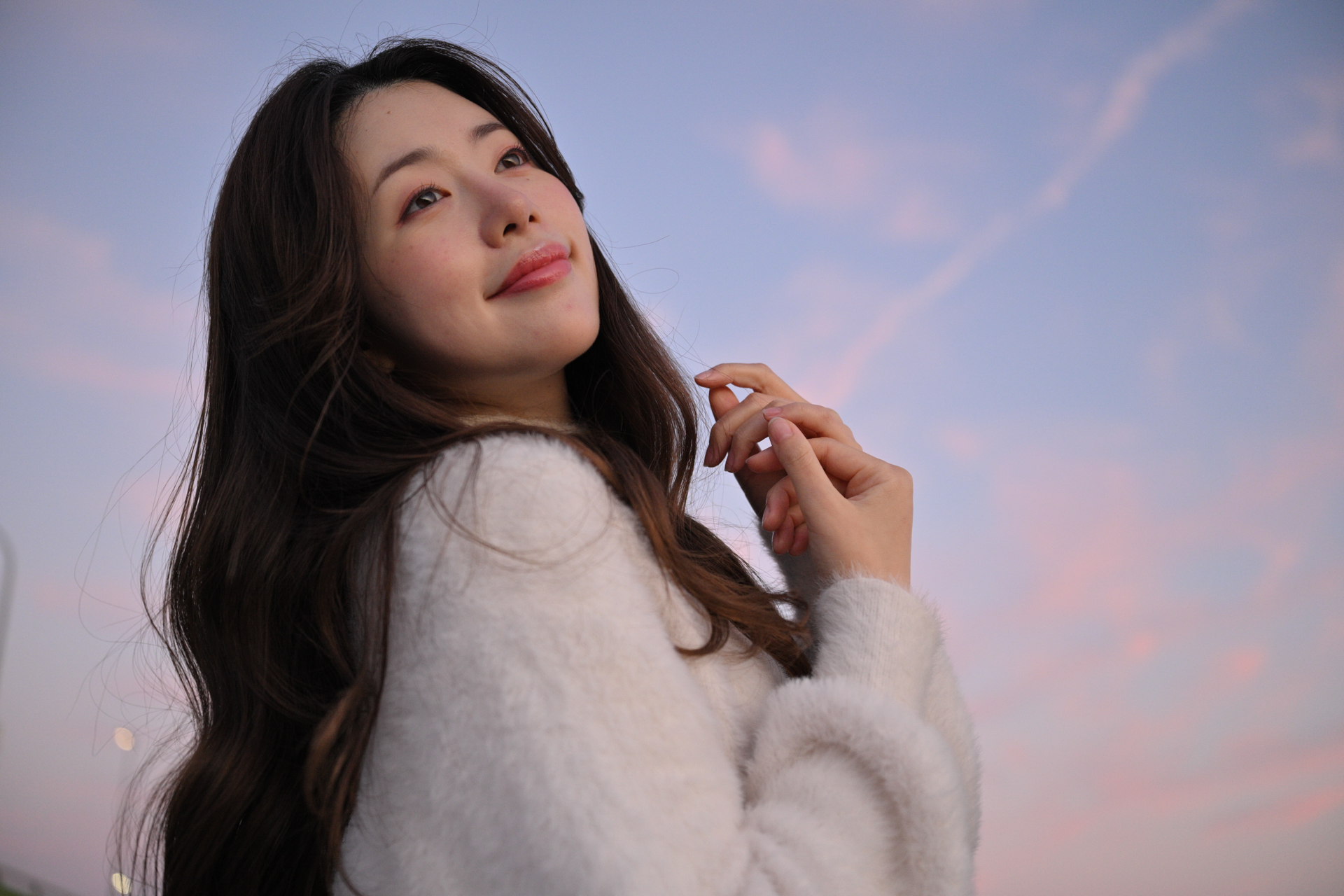 撮影：<a href="https://ganref.jp/m/asuranmama/portfolios">坂倉有里</a><br><span class="fnt-85">ニコン NIKKOR Z 24-70mm f/2.8 S II／39mm／マニュアル露出（1/500秒、F2.8）／ISO 1000／モデル：<a href="https://x.com/youandme093">ゆみ</a></span>