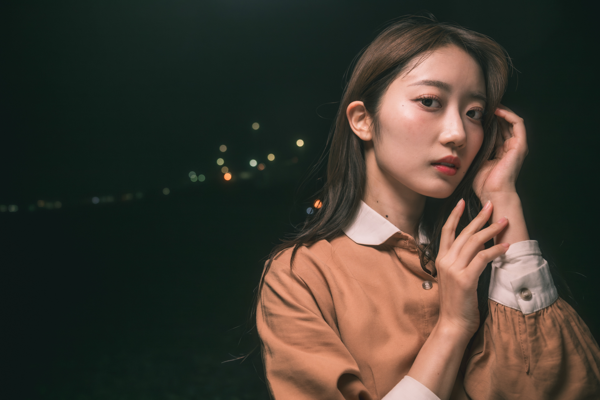 撮影：<a href="https://ganref.jp/m/arajin2000/portfolios">ゆう</a><br><span class="fnt-85">ニコン NIKKOR Z 24-70mm f/2.8 S II／30mm／マニュアル露出（1/50秒、F3.5）／ISO 400／モデル：<a href="https://www.instagram.com/kotonefromjapan/">KOTONE</a></span>|