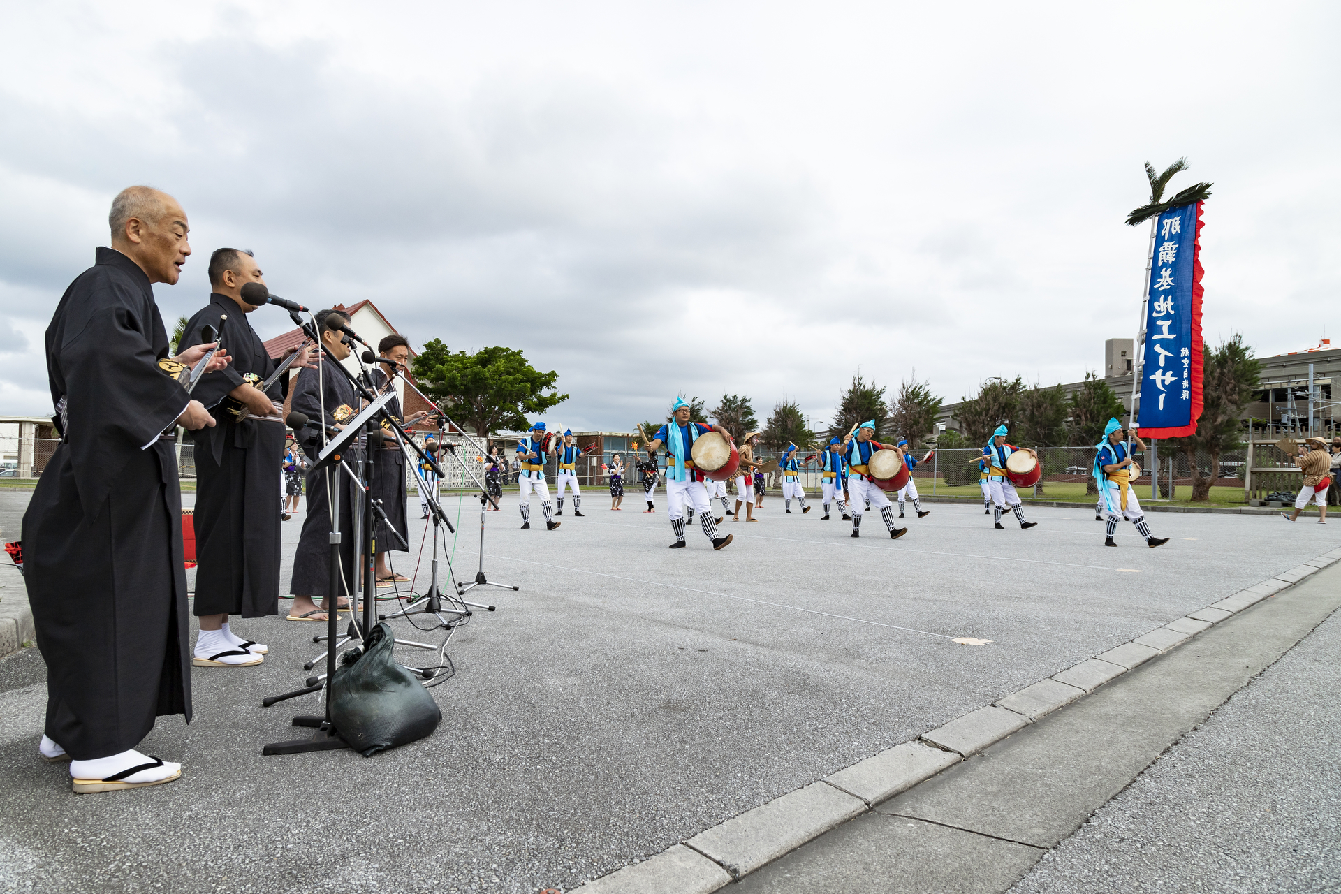 那覇基地エイサー部によるウェルカムエイサー（2018年の美ら島エアフェスタにて撮影）