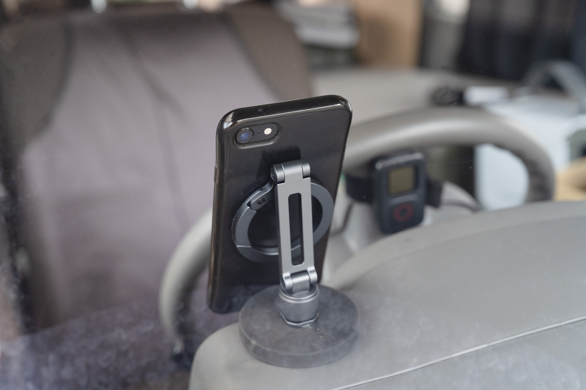 フロントガラス越しに見たところ