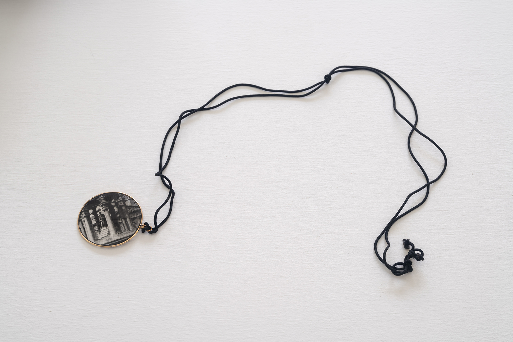 The Rings of Saturn ： 片眼鏡 （読書用） － 『自然の鉛筆』 図版 XIII （2023年）