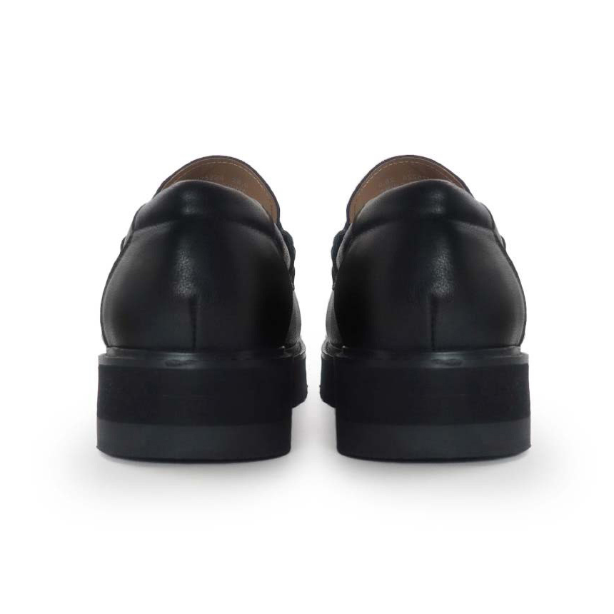 ローファーの「オルテガ」