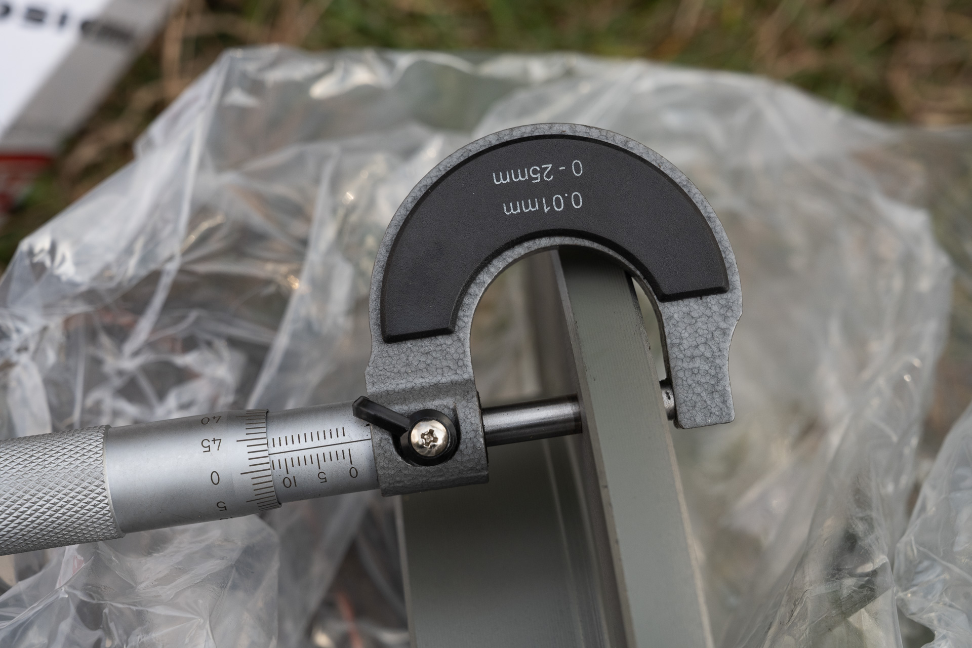 DIXCEL 新品ローターの厚みはおよそ12.5mm