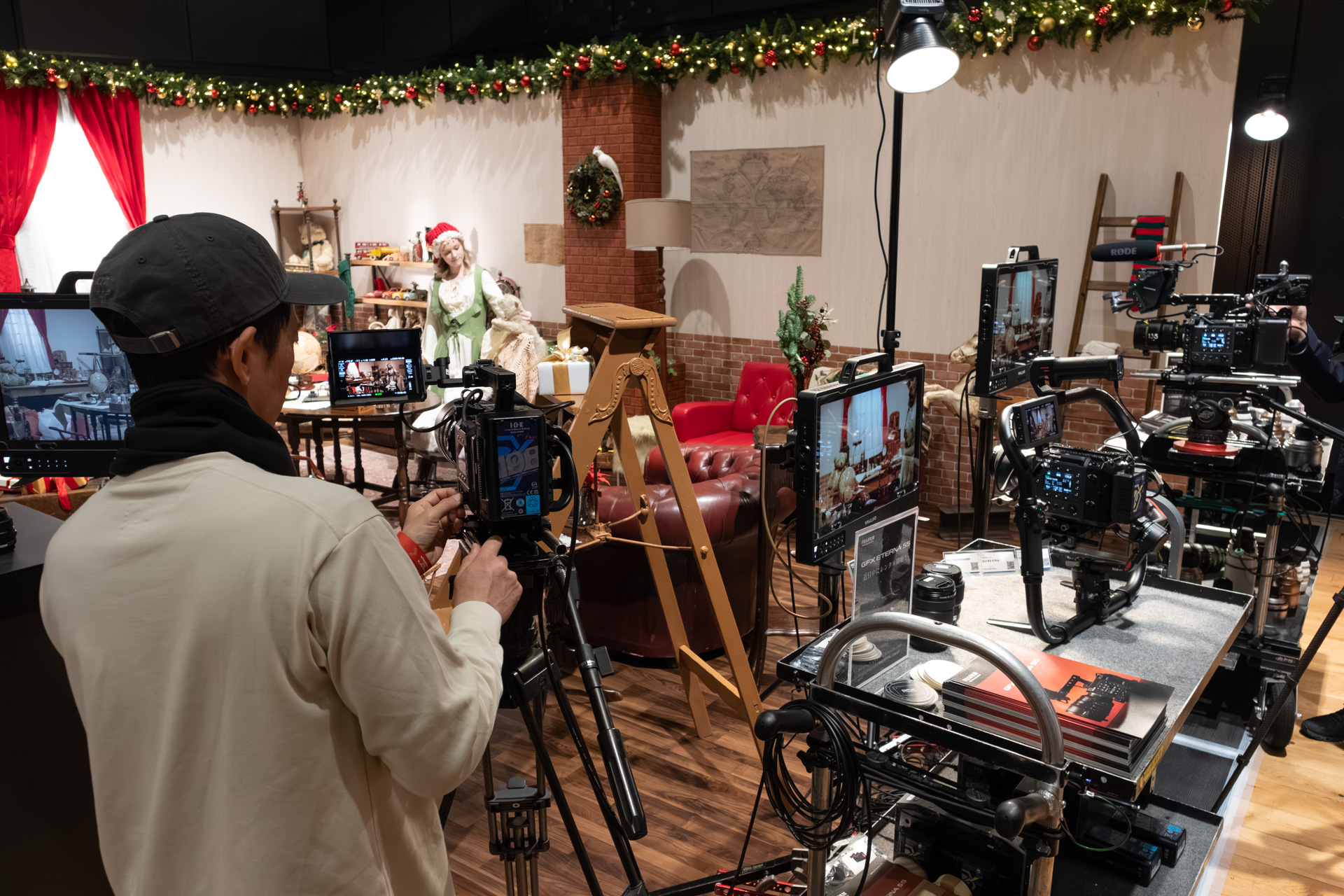 レンズやセッティングの異なるGFX ETERNA 55が数台用意された