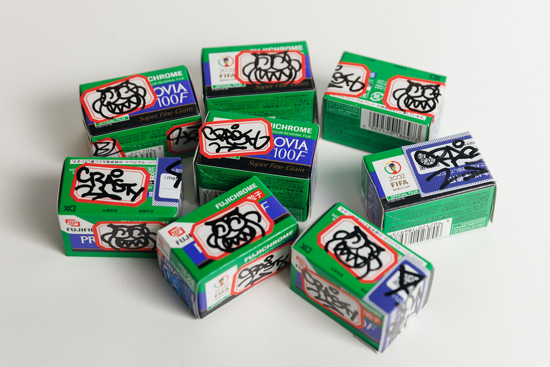 コラボレーショングッズの一例