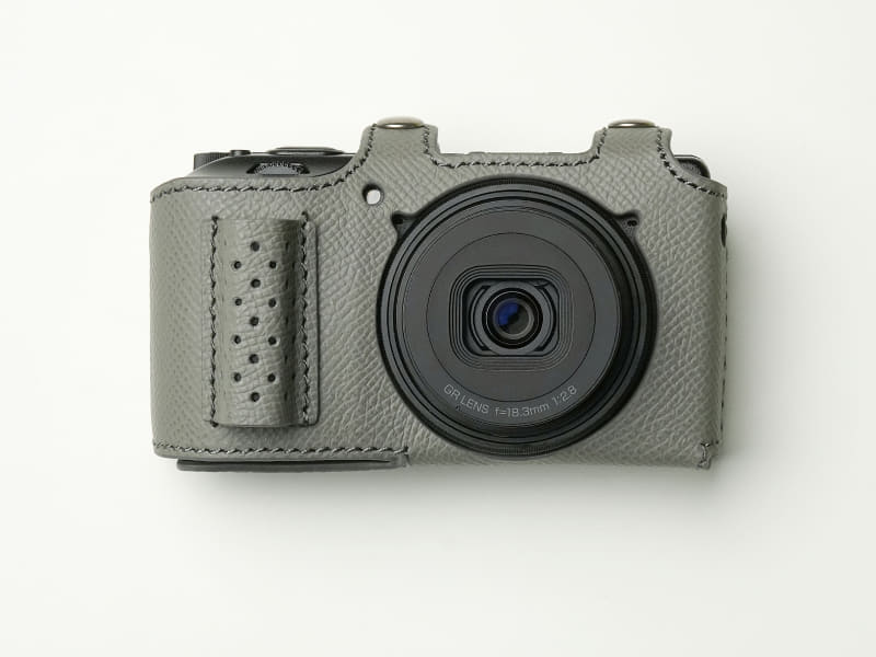 RICOH GR III/IIIx/IV用の本革・デニム製ボディケース - デジカメ Watch