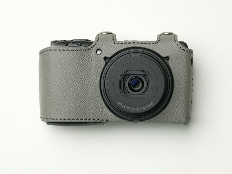 RICOH GR III/IIIx/IV用の本革・デニム製ボディケース - デジカメ Watch