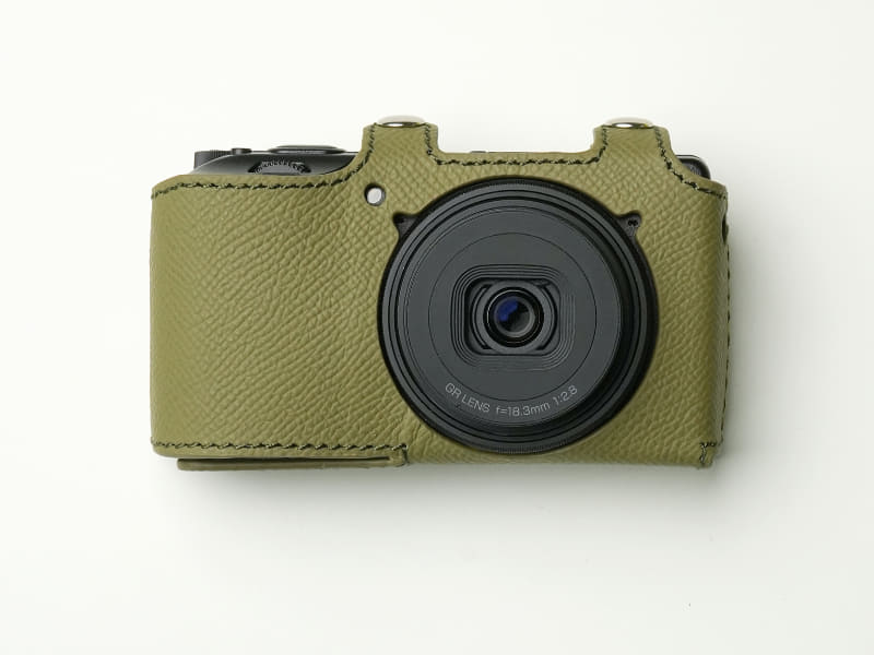 RICOH GR III/IIIx/IV用の本革・デニム製ボディケース - デジカメ Watch
