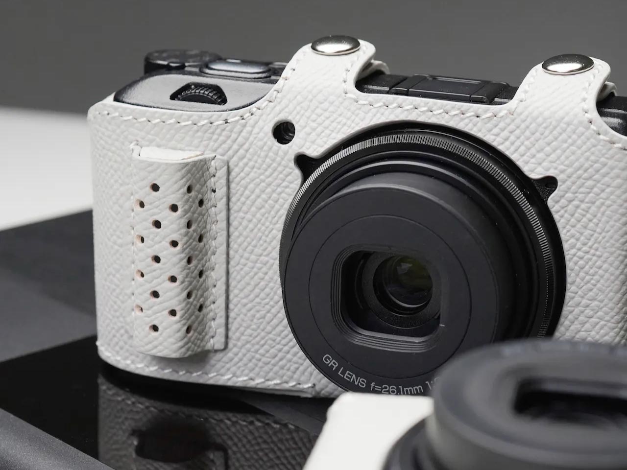 ミスティーグレー