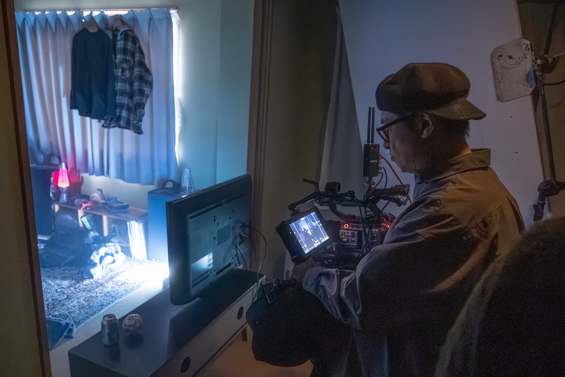 カメラのオペレーションは専任のカメラマンが行う