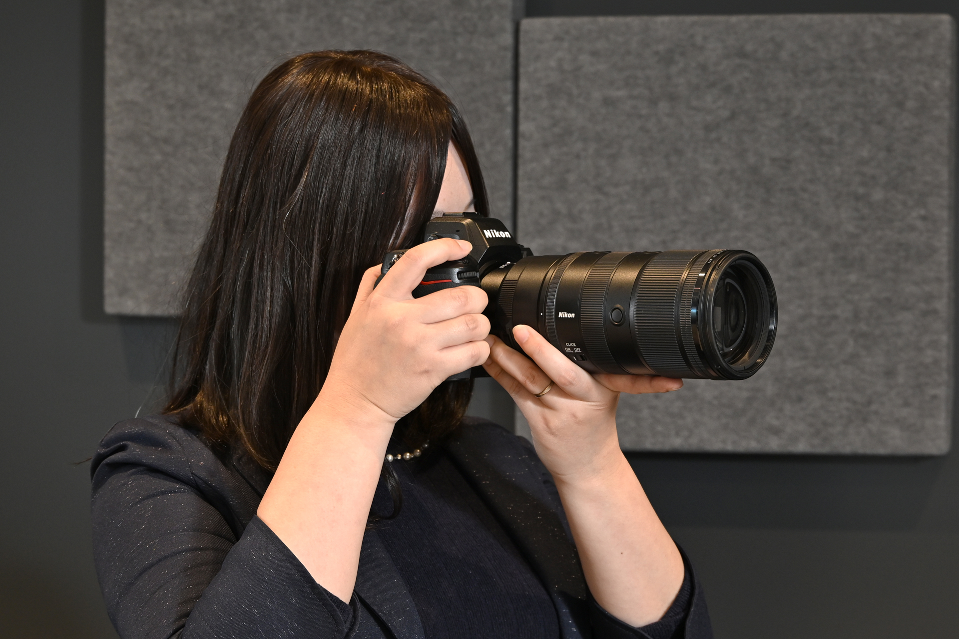 実際に開発中の製品で撮影を繰り返したという近藤氏