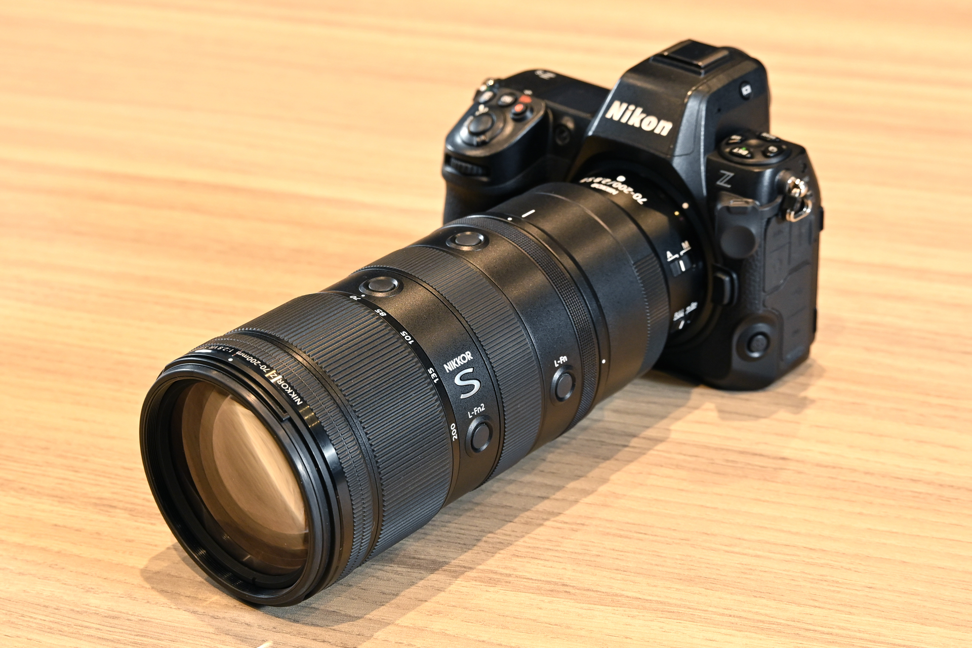 Z8に装着した状態