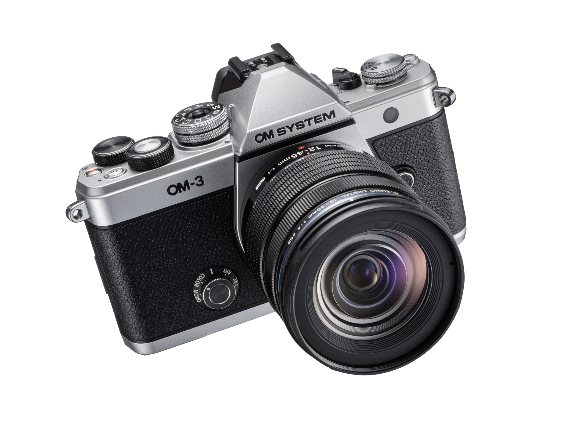 発売日:2025年3月1日<br>実勢価格(税込):23万8,000円前後(ボディー)、26万8,000円前後(12-45mmキット)<br> <br><b>●SPECIFICATION</b><br>イメージセンサー:有効約2,037万画素、4/3型 裏面照射積層型 Live MOSセンサー<br>記録メディア:SD、SDHC、SDXC(UHS-I/II)<br>ファインダー:OLED、約236万ドット<br>背面モニター:3.0型、約162万ドット、タッチパネル<br>手ぶれ補正効果(※CIPA2024規格準拠):中央6.5段、周辺5.5段(ボディー単体)/中央7.5段、周辺6.5段(シンクロ手ぶれ補正時)<br>常用ISO感度:200~25600<br>シャッター速度:1/8,000~60秒(メカ)、1/32,000~60秒(電子)<br>連続シャッター速度:最高約120コマ/秒(AF/AE固定)、最高約50コマ/秒(AF/AE追従)<br>動画:C4K 60p、縦位置対応<br>外形寸法(W×H×D):約139.3×88.9×45.8mm<br>質量:約496g(付属充電池およびメモリーカード含む、アイカップなし)