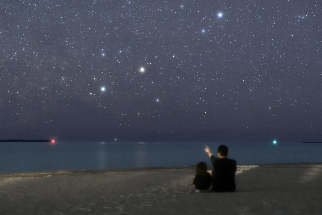 最優秀賞（星景写真部門）：「父と娘の夏休み」石川了輔氏