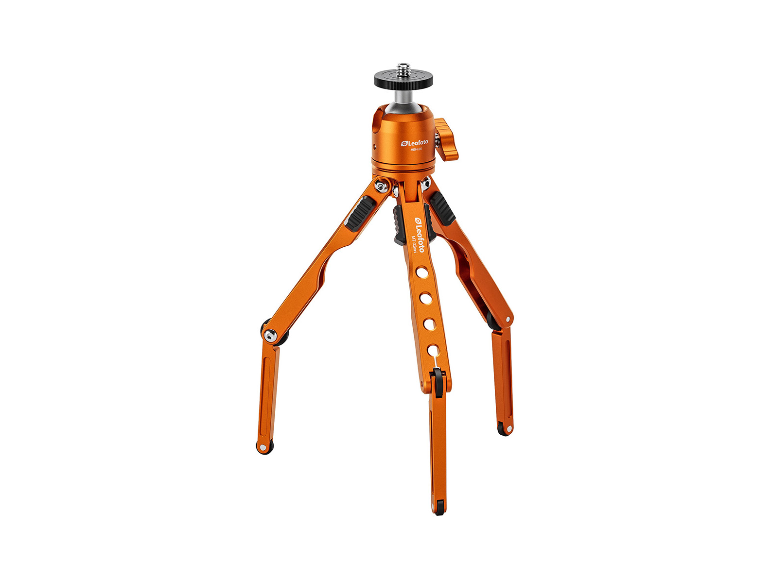 脚部は2段構造の折りたたみ式