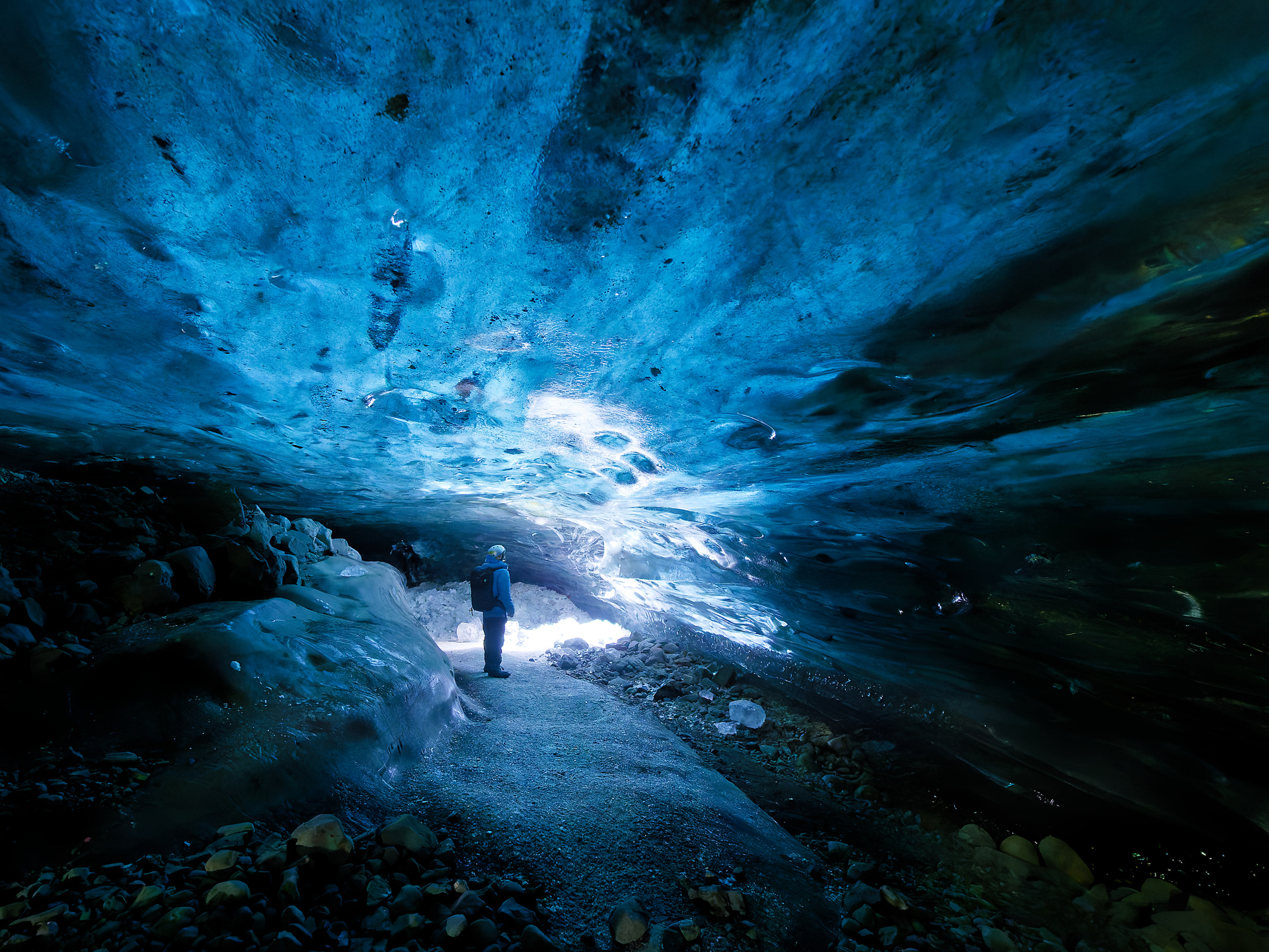 <span class="fnt-85">OMDS OM SYSTEM OM-1 Mark II／M.ZUIKO DIGITAL ED 7-14mm F2.8 PRO／7mm（14mm相当）／マニュアル露出（F4、1/4秒）／ISO 6400／WB：オート</span>