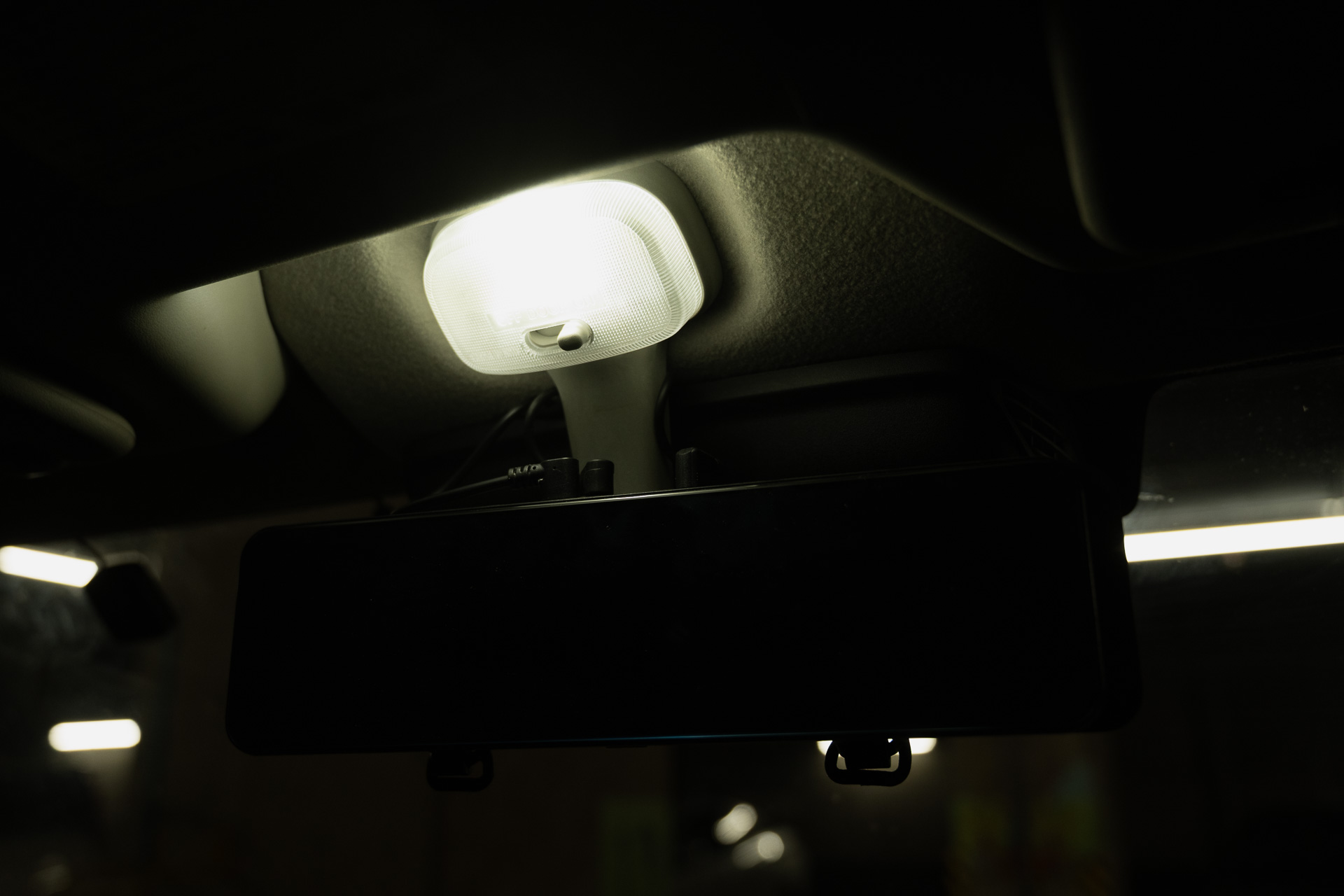 UVライトでレジンを硬化