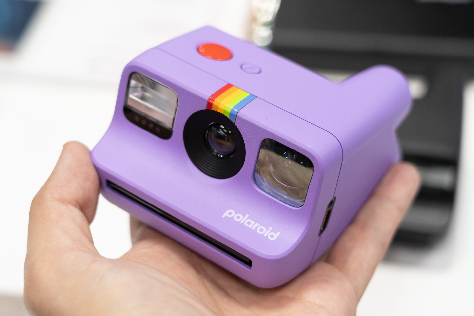 Polaroidで最も売れているというのが小型の「Polaroid Go」。同社最小フィルムのGoフィルムを使用する