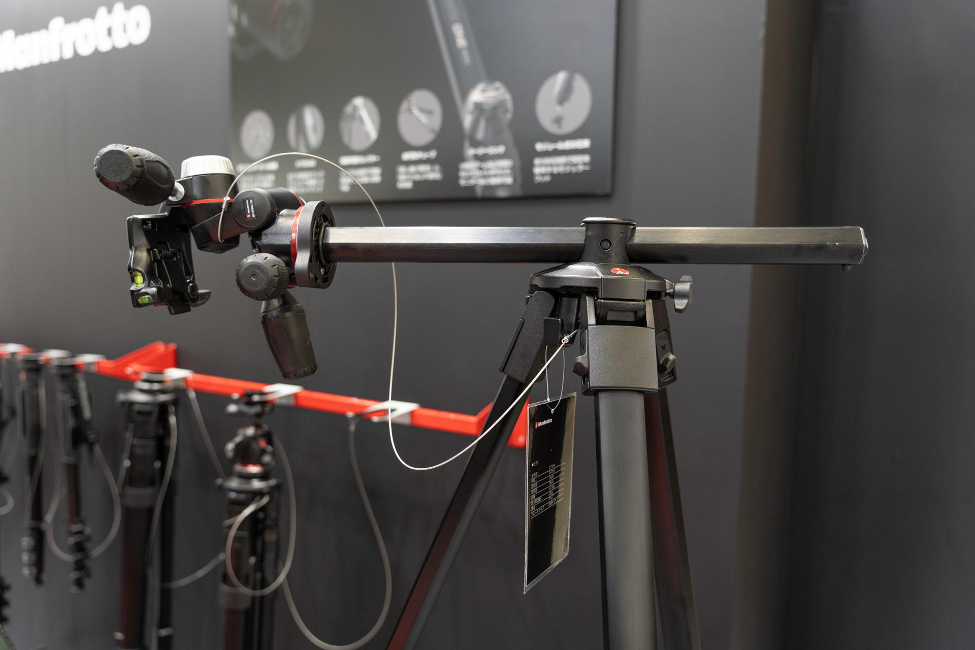 俯瞰撮影にも対応する