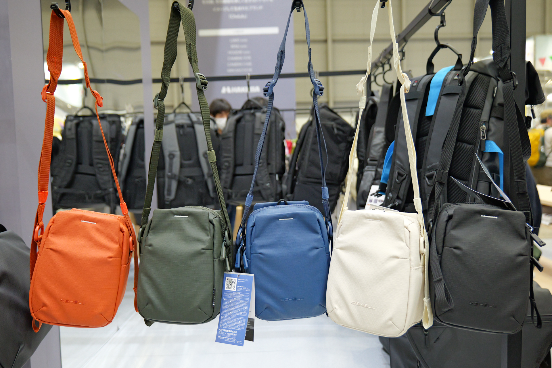 ハクバ プラスシェル ストリーム ショルダーポーチ