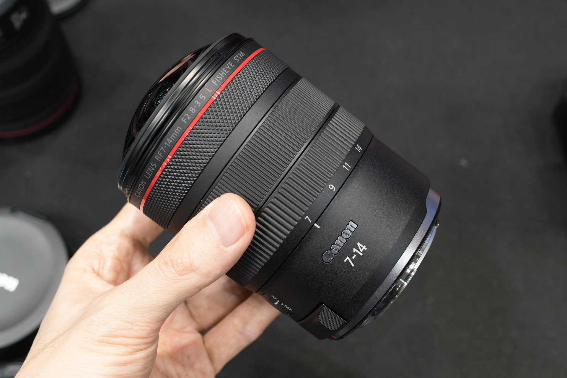 RF7-14mm F2.8-3.5 L FISHEYE STM